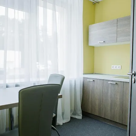 Hotel Olimpiyskiy *